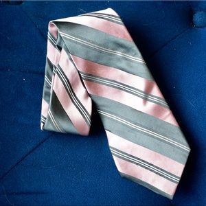 Express silk tie